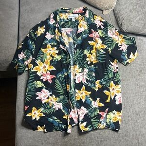 No Boundaries Tropical Floral Shirt